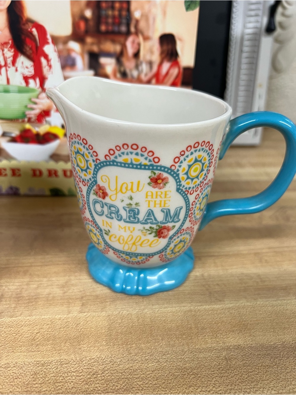 Pioneer Woman Cookbook with Floral Sugar Jar & Creamer Set - Yellow, Blue, Red - Picture 6 of 13